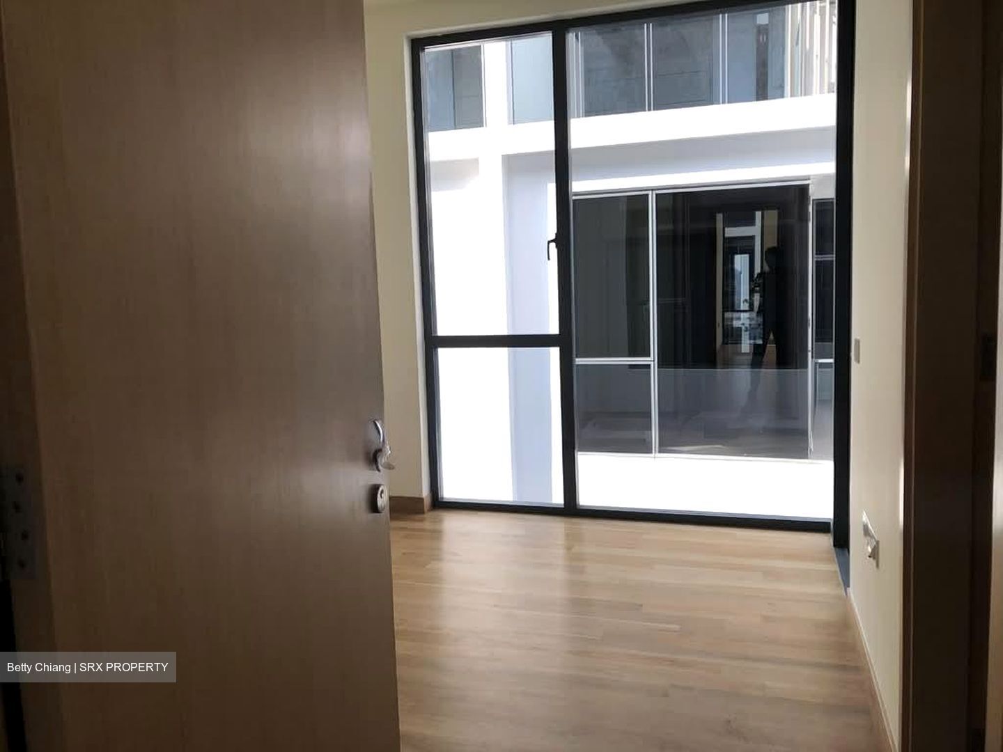 Ang Mo Kio Avenue 5 (D20), Terrace #539347911